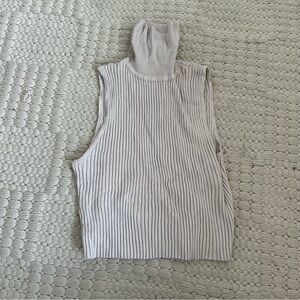 Ribbed Turtle Neck